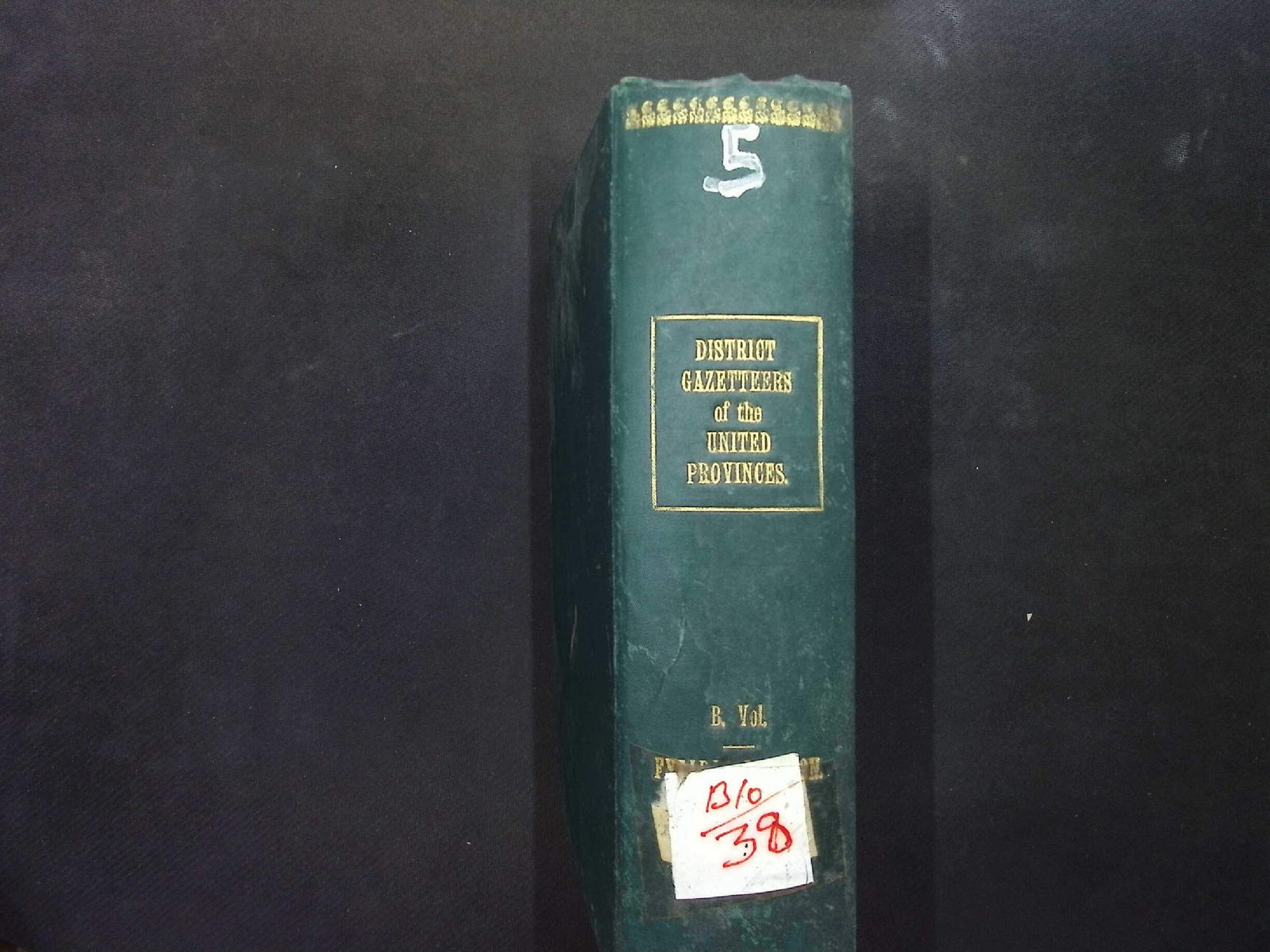 5 DISTRICT GAZETTEERS OF THE UNITED PROVINCES B1038